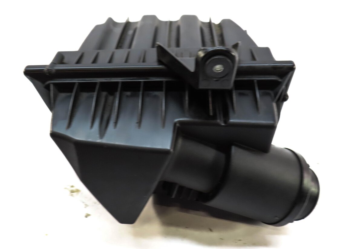 Thumbnail 6: 2012-2013 RANGE ROVER EVOQUE (L538) AIR FILTER BOX AIR CLEANER HOUSING