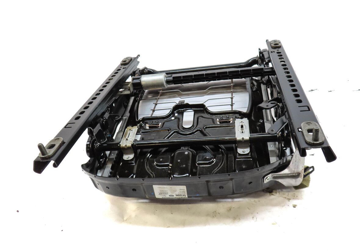 Thumbnail 4: 2012-2015 RANGE ROVER EVOQUE (L538) RIGHT FRONT PASSENGER SEAT TRACK w/ MOTORS