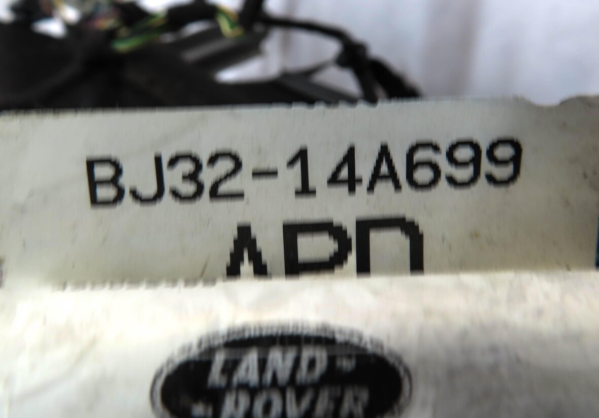 Thumbnail 6: 12 LAND RANGE ROVER EVOQUE FRONT RIGHT PASSENGER UPPER HEATED SEAT CUSHION BLACK