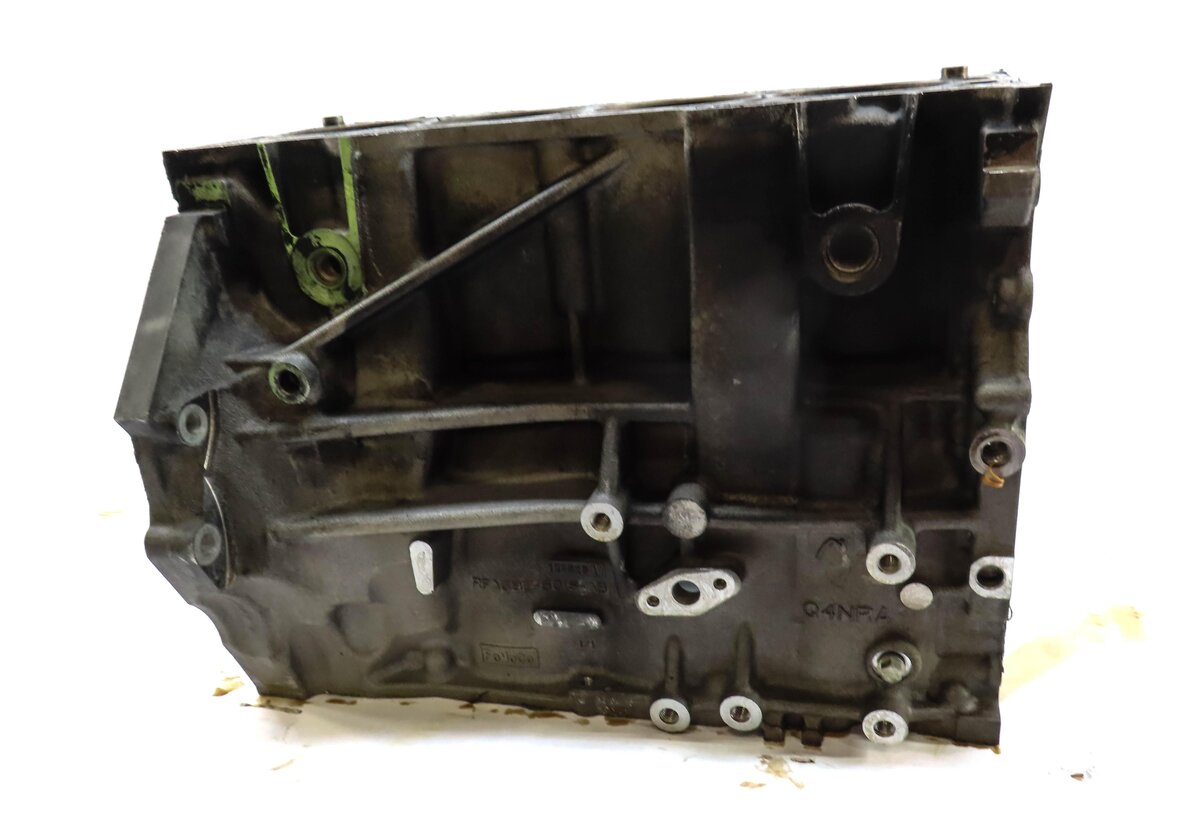 Thumbnail 2: 12-17 LAND ROVER LR2 DISCOVERY SPT EVOQUE (L538 L550) 2.0L TURBO CYLINDER BLOCK