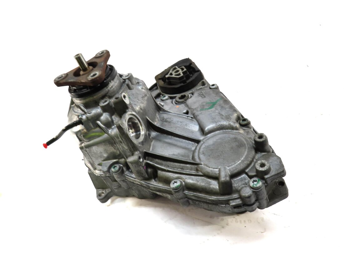 Thumbnail 2: 12-18 BMW X3 X4 X5 X6 (F15 F16 F25 F26) 2.0L / 3.0D / 3.0L FRONT TRANSFER CASE