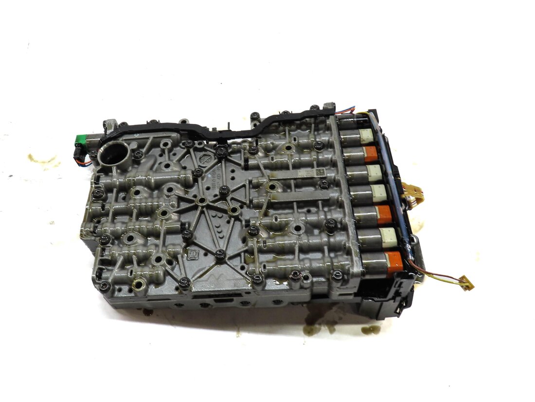 Thumbnail 5: 2013-2014 BMW 328Xi X3 (F25 F30) 2.0L TURBO 8HP-45 TRANSMISSION VALVE BODY