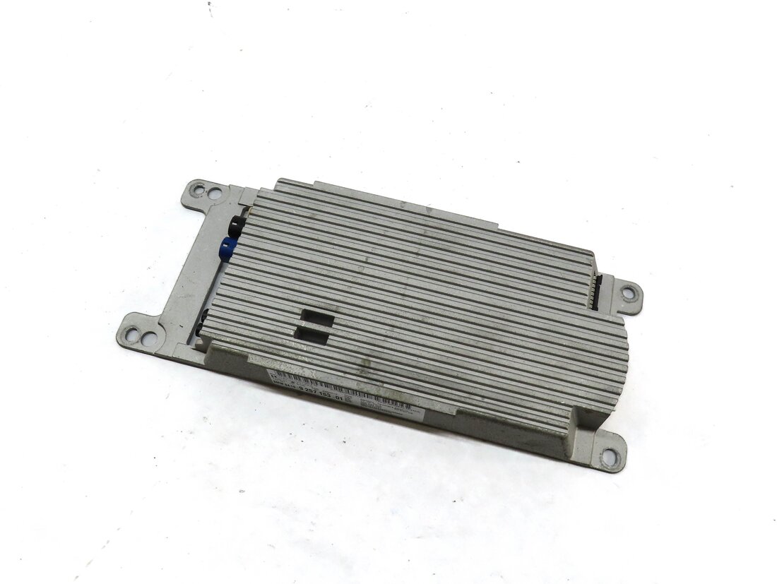 Thumbnail 1: 2013 BMW X3 (F25) PHONE BLUETOOTH TELEMATIC COMMUNICATION CONTROL MODULE