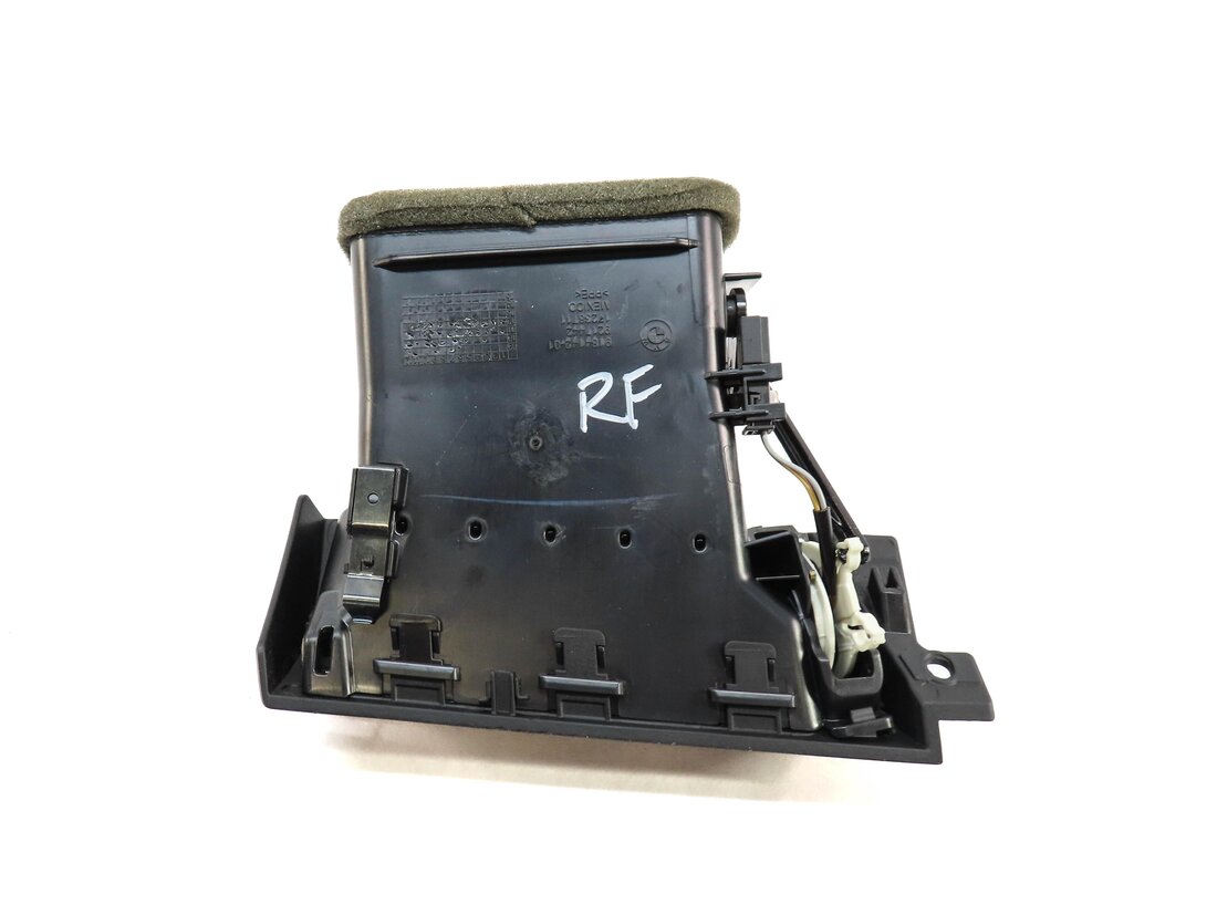 Thumbnail 4: 2013 BMW X3 (F25) FRONT FAR RIGHT OUTER DASH HVAC A/C HEATER AIR VENT (BLACK)