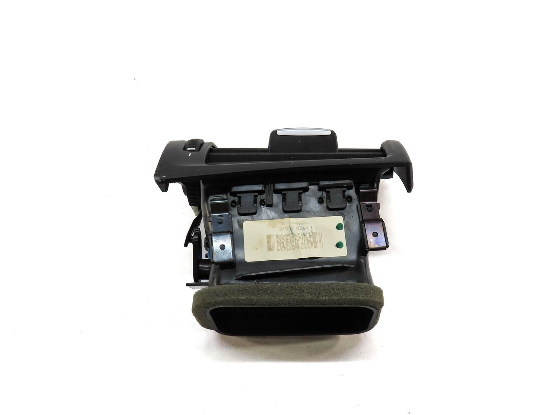 Thumbnail 3: 2013 BMW X3 F25 FRONT FAR LEFT DRIVER OUTER DASH HVAC A/C HEATER AIR VENT BLACK
