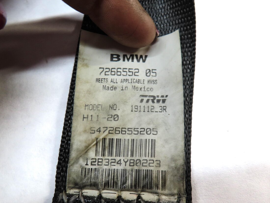 Thumbnail 5: 2013 BMW X3 (F25) REAR LEFT & RIGHT 2ND ROW SEATBELT RETACTOR SET 2 (BLACK)