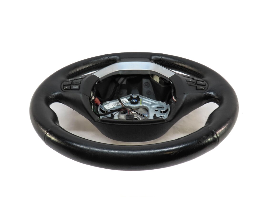 Thumbnail 5: 2011-2018 BMW X3 X4 (F25 F26) 3 SPOKE STEERING WHEEL w/ SWITCHES & TRIM (BLACK)
