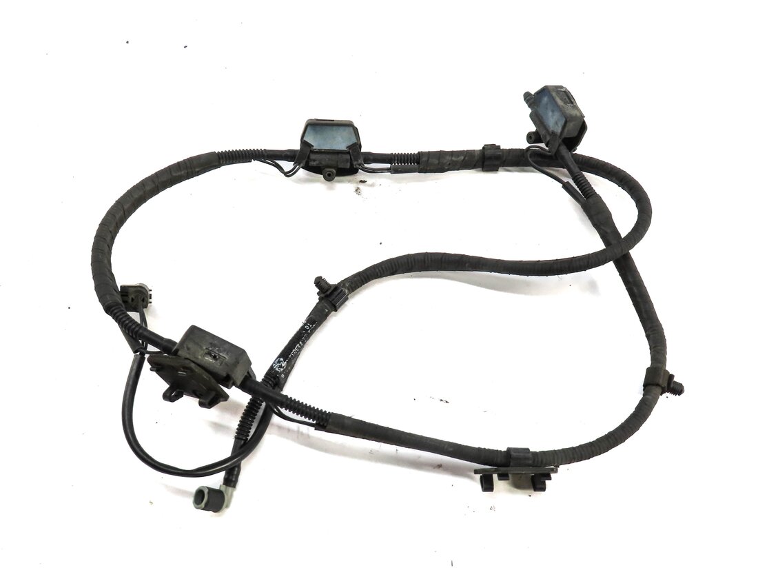 Thumbnail 3: 2013 BMW X3 (F25) FRONT WINDSHIELD WIPER SQUIRTER NOZZLES SET 2 w/ HOSE PIPE