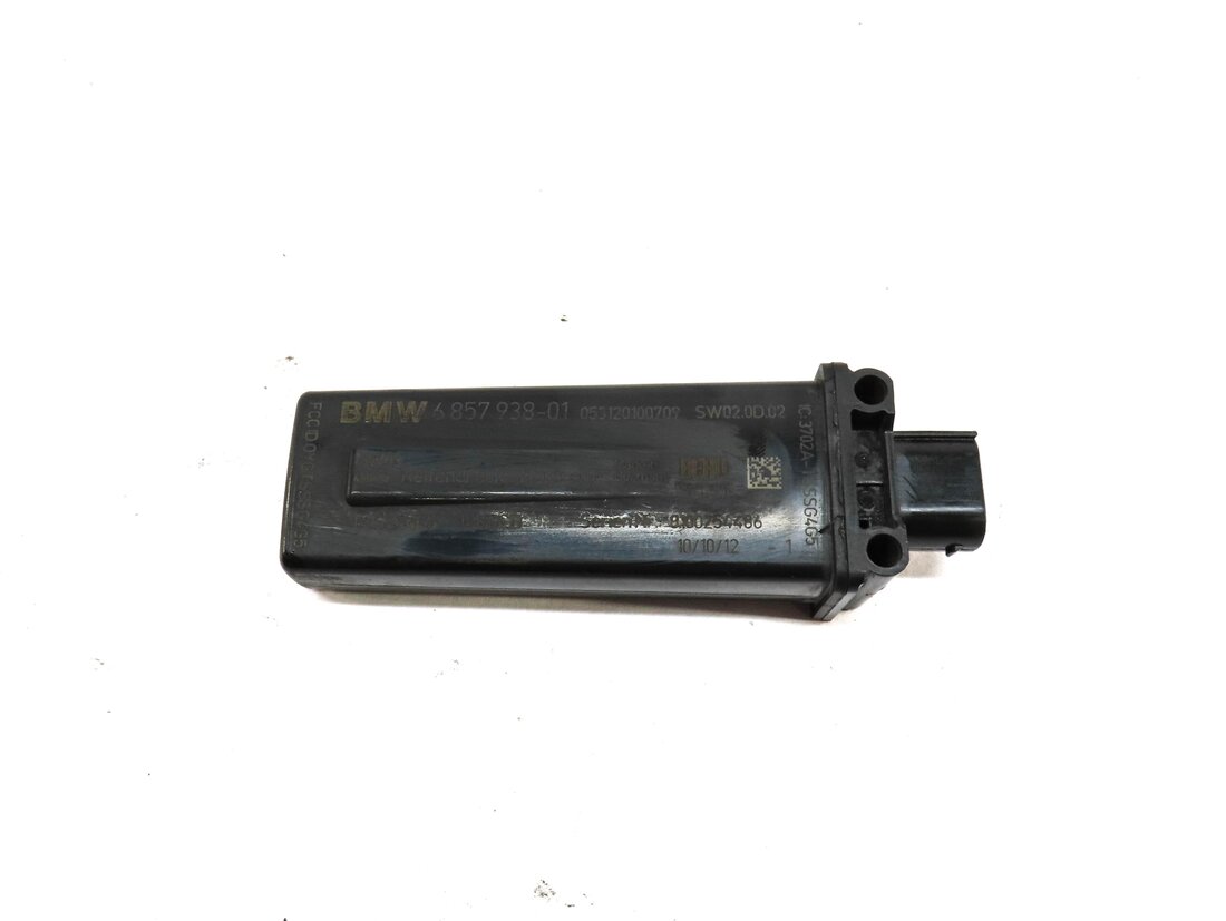 Thumbnail 7: 2013 BMW X3 (F25) REAR PARKING ASSIST PDC SENSOR SET 4 (BLACK) w/ WIRE HARNESS