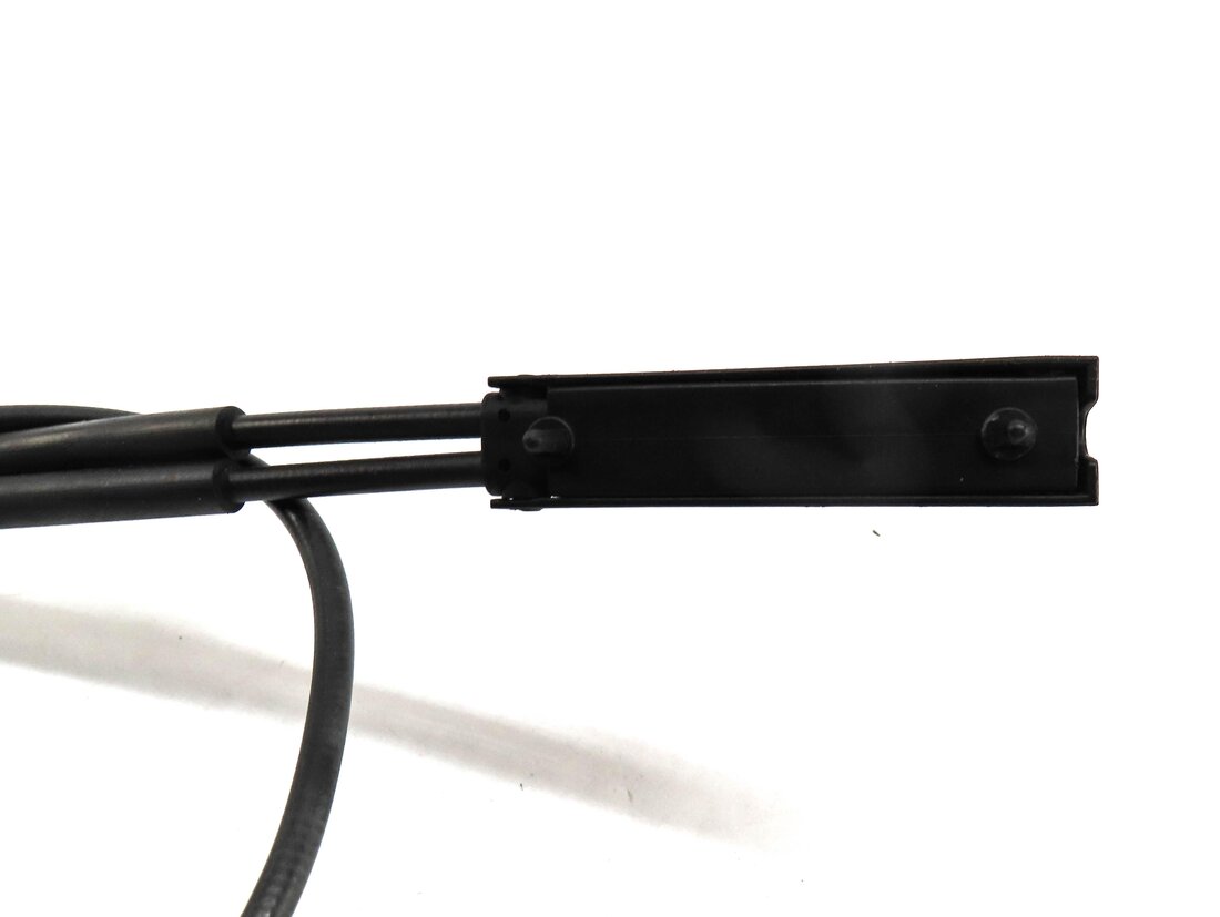 Thumbnail 8: 2013 BMW X3 (F25) FRONT LEFT & RIGHT LOWER HOOD LATCH SET w/ CABLE