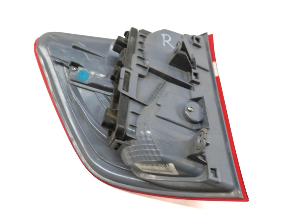 Thumbnail 4: 11-17 BMW X3 (F25) RIGHT PASSENGER OUTER INCANDESCENT TAILLIGHT LAMP (OPT 522)
