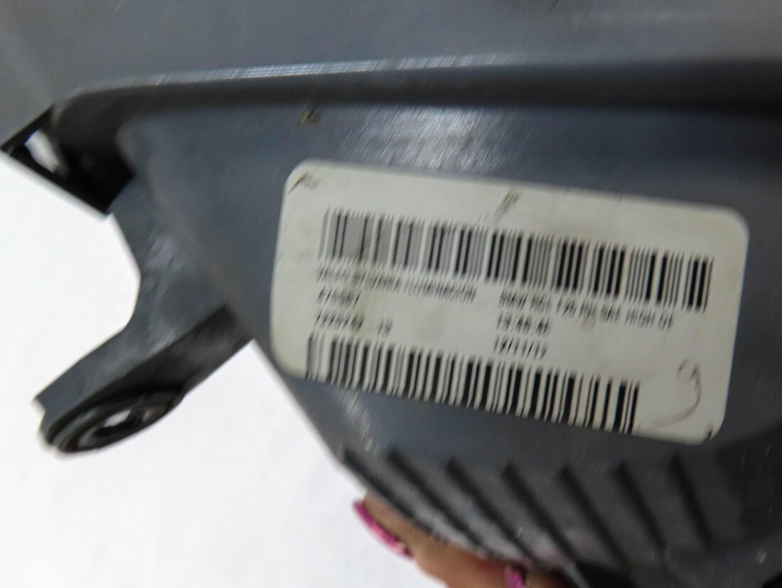 Thumbnail 5: 11-17 BMW X3 (F25) RIGHT PASSENGER OUTER INCANDESCENT TAILLIGHT LAMP (OPT 522)