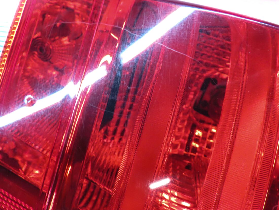 Thumbnail 6: 11-17 BMW X3 (F25) RIGHT PASSENGER OUTER INCANDESCENT TAILLIGHT LAMP (OPT 522)