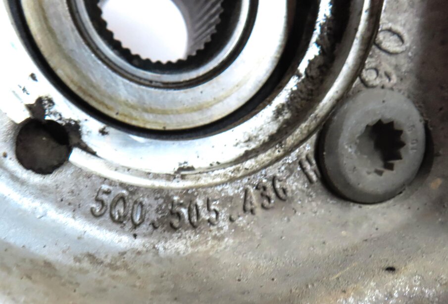 Thumbnail 6: 15-19 VW GOLF / AUDI A3 S3 RS3 (8V) AWD - RIGHT REAR SPINDLE KNUCKLE WHEEL HUB