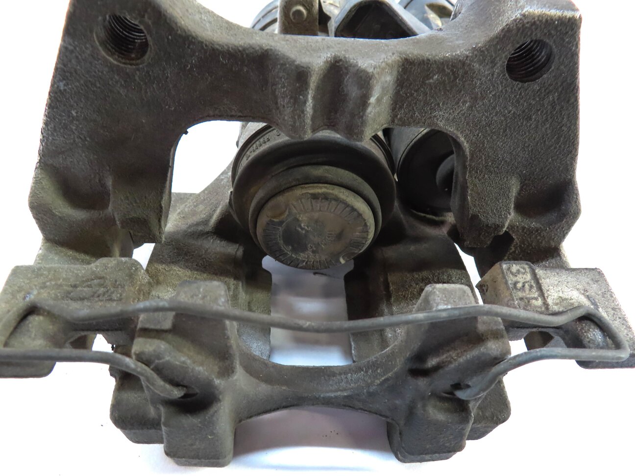 Thumbnail 6: 15-17 VW GOLF / 2015 AUDI A3 (8V) RIGHT PASSENGER REAR BRAKE CALIPER w/ ACTUATOR