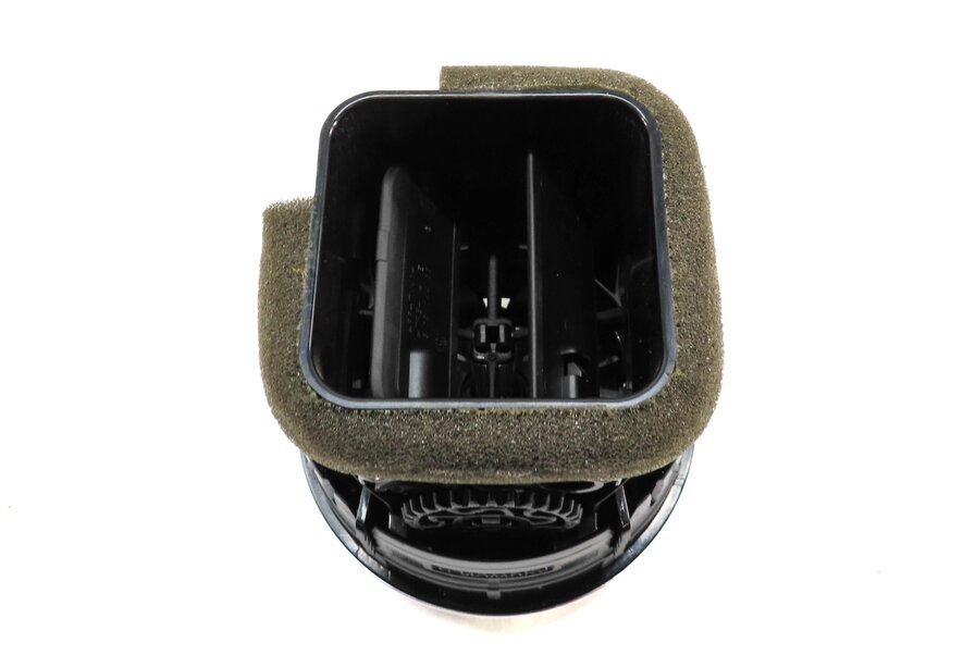 Thumbnail 3: 2015 AUDI A3 (8V) FRONT DASH DASHBOARD HVAC A/C HEATER BLACK AIR VENT 8V0820901C