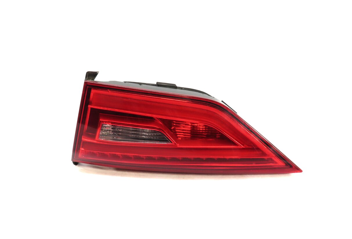 Thumbnail 3: 2015-2016 AUDI A3 S3 (8V) SEDAN CONVERTIBLE RIGHT INNER LED TAILLIGHT LIGHT LAMP