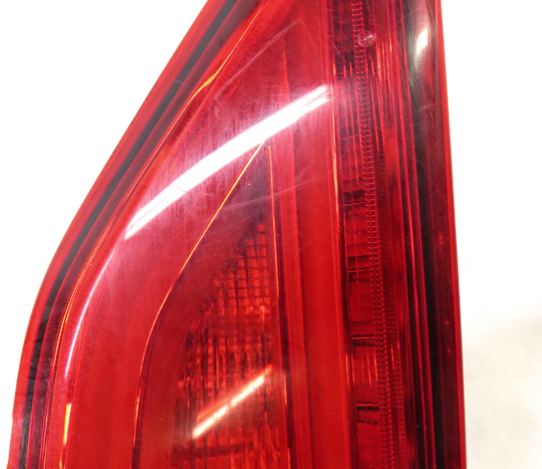 Thumbnail 7: 2015-2016 AUDI A3 S3 (8V) SEDAN CONVERTIBLE RIGHT INNER LED TAILLIGHT LIGHT LAMP