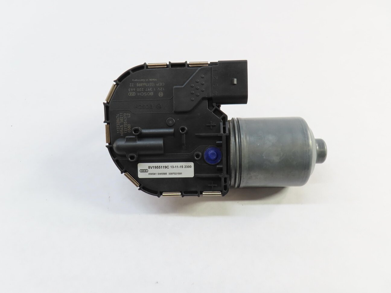 Thumbnail 2: 2015-2018 AUDI A3 S3 RS3 (8V) SEDAN / CONVERTIBLE - FRONT WINDSHIELD WIPER MOTOR
