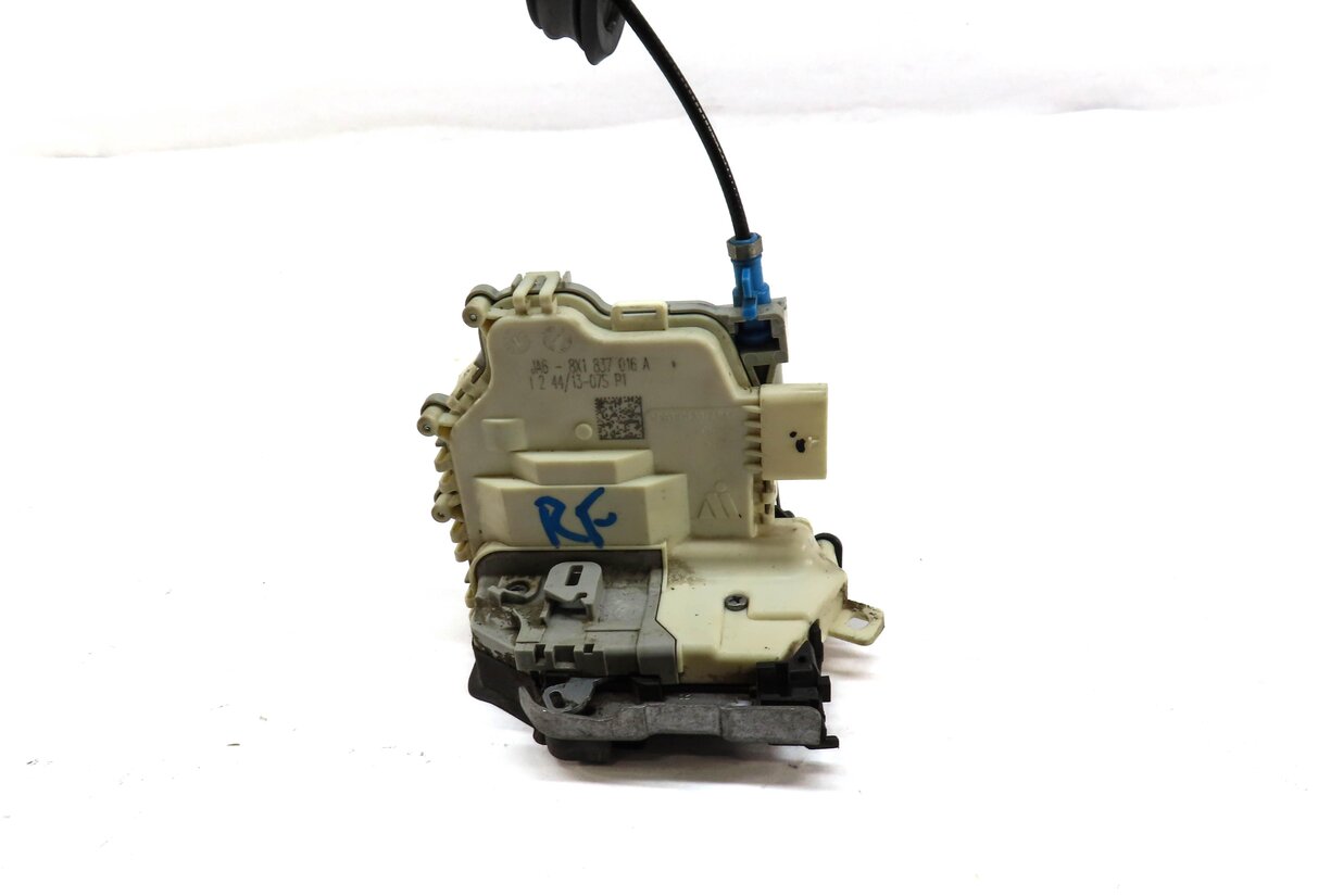 Thumbnail 3: 15-21 AUDI A3 S3 A4 Q5 TT (8V B9 MK3 FY) RIGHT FRONT PASSENGER DOOR LOCK LATCH