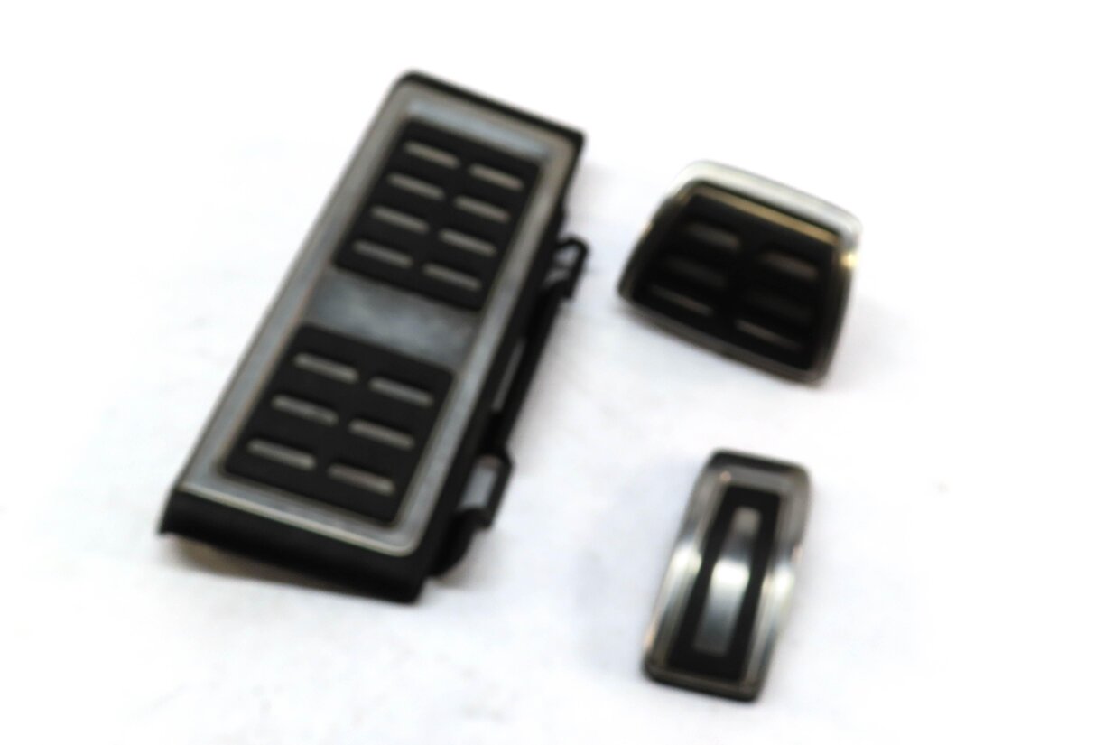 2015 AUDI A3 (8V) GAS BRAKE PEDAL COVER SET (SILVER & BLACK)