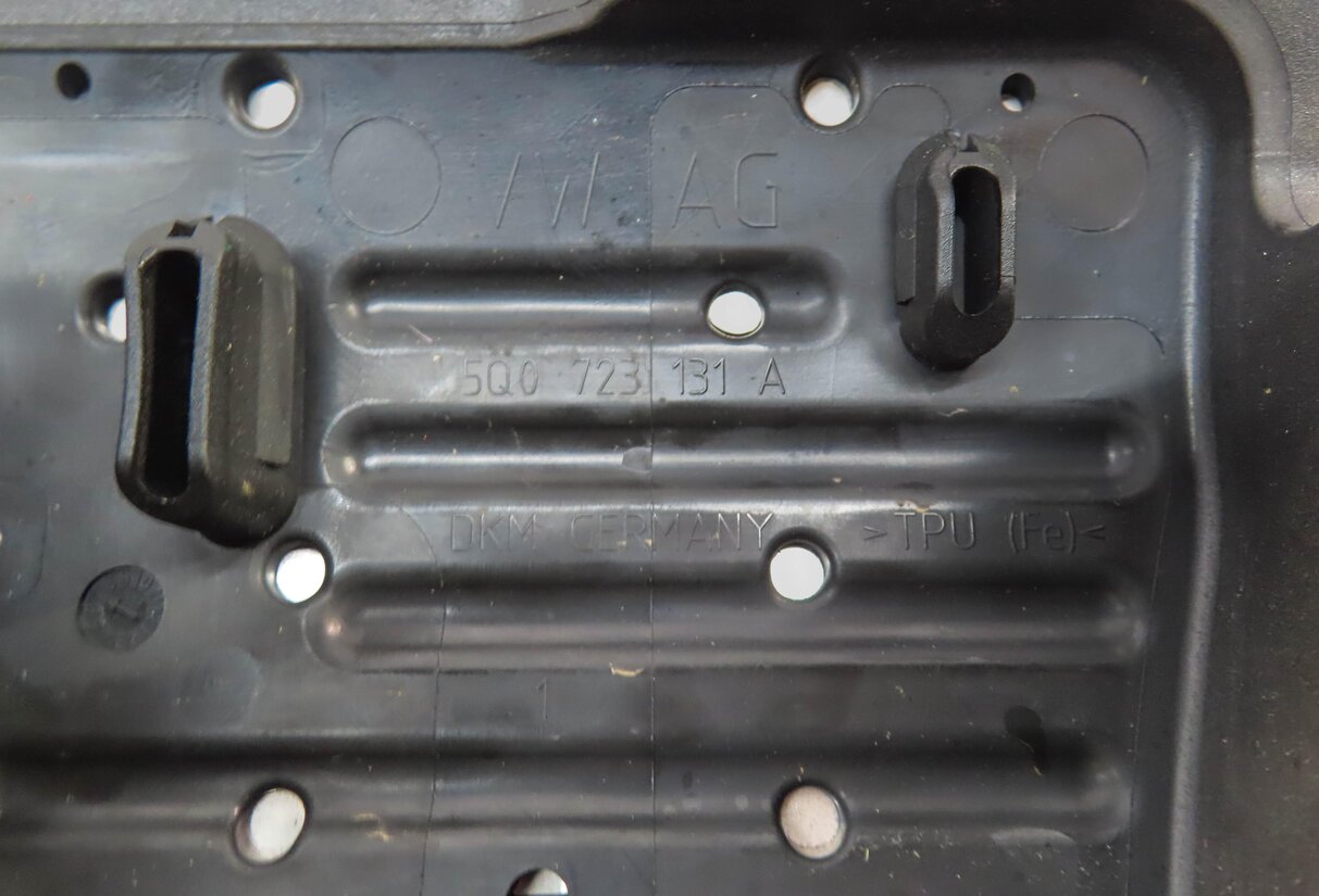 Thumbnail 9: 2015 AUDI A3 (8V) GAS BRAKE PEDAL COVER SET (SILVER & BLACK)