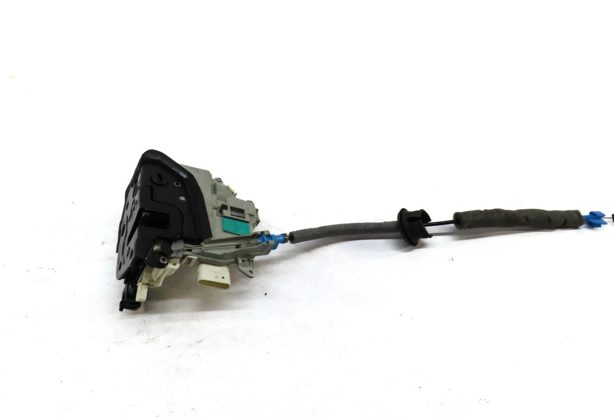 Thumbnail 3: 10-20 VW PORSCHE AUDI A3 A4 A8 S3 S4 Q5 MACAN PANAMERA - LEFT REAR DOOR LATCH