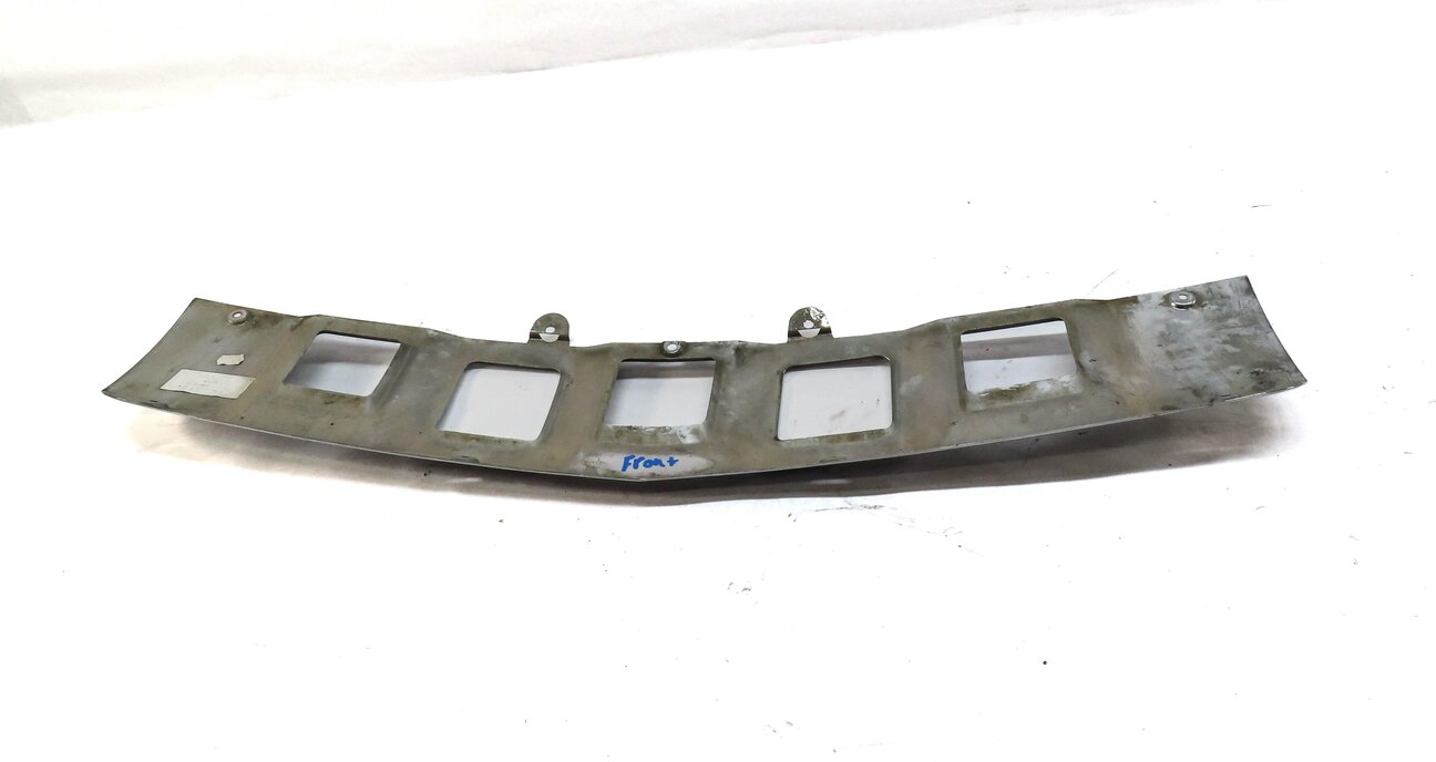 Thumbnail 4: 2008 MERCEDES GL550 (X164) FRONT SKID PLATE LOWER BUMPER TRIM (SILVER)