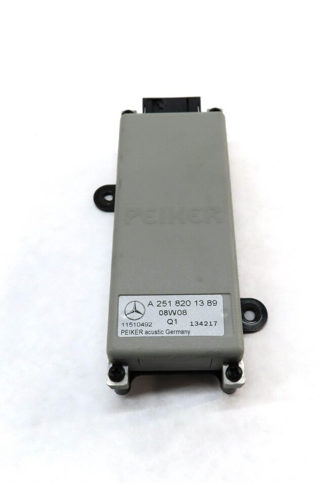 Thumbnail 1: 08-09 MERCEDES GL320 GL450 GL550 ML320 ML350 (X164 W164) RADIO ANTENNA AMPLIFIER