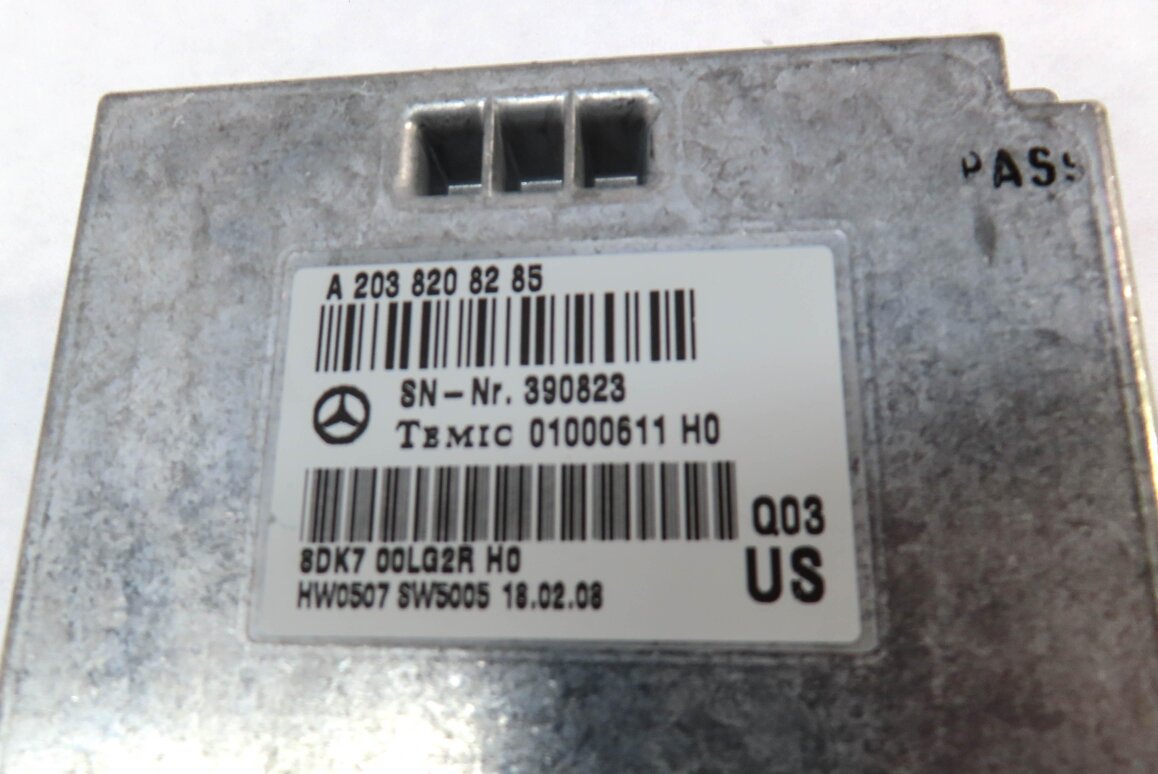 Thumbnail 4: 06-12 MERCEDES E G GL ML CLS R CLASS (W211 W164 W251 X164) VOICE CONTROL MODULE