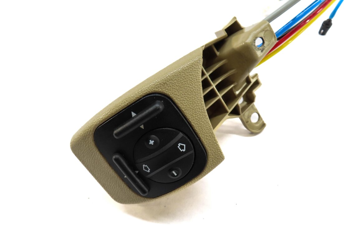 Thumbnail 5: 2008 MERCEDES GL550 (X164) FRONT LEFT DRIVER SEAT ADJUST SWITCH w/ LUMBAR BEIGE