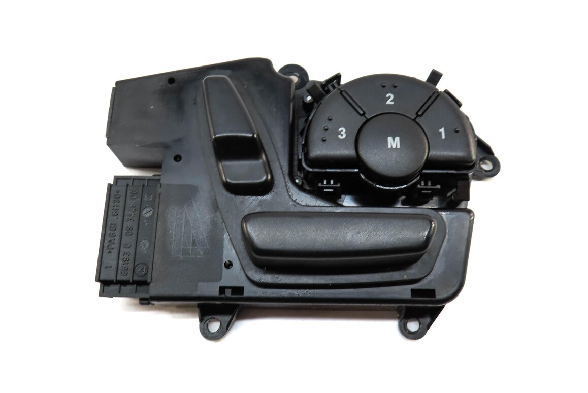 Thumbnail 3: 2008 MERCEDES GL550 X164 FRONT RIGHT PASSENGER SEAT ADJUST SWITCH & LUMBAR BEIGE