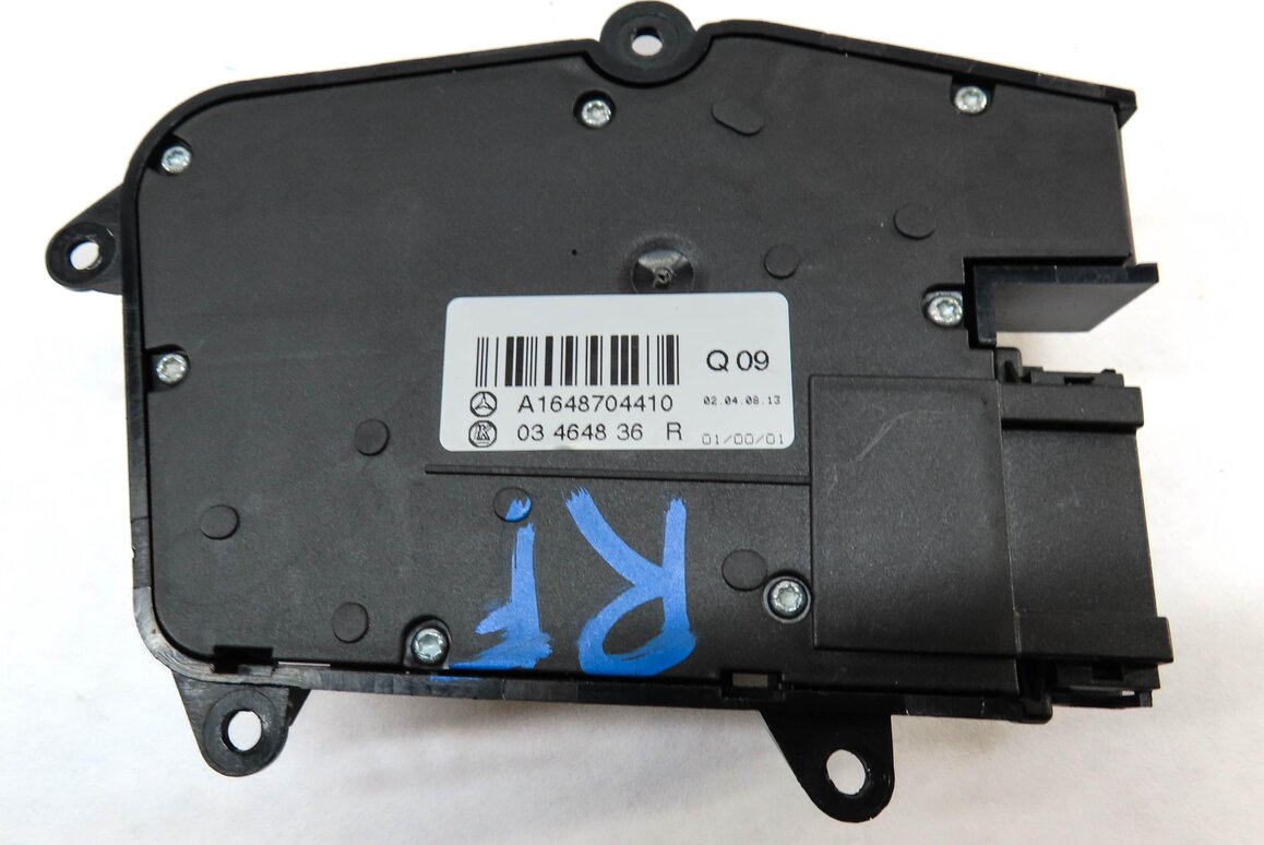 Thumbnail 4: 2008 MERCEDES GL550 X164 FRONT RIGHT PASSENGER SEAT ADJUST SWITCH & LUMBAR BEIGE