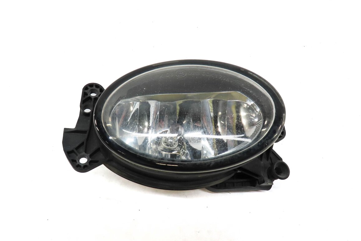 Thumbnail 2: 06-11 MERCEDES C250 C350 E300 GL320 GL450 R320 R350 R500 - RIGHT FOG LIGHT LAMP