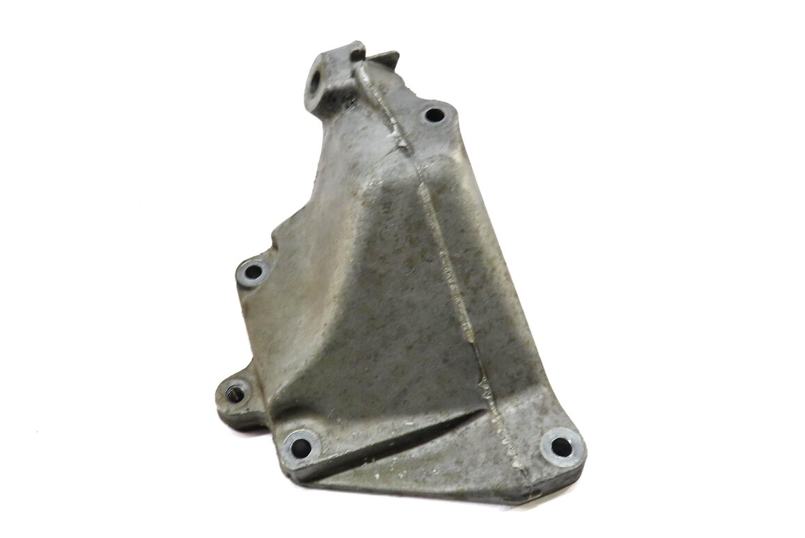 Thumbnail 1: 2008 MERCEDES GL550 (X164) 5.5L ENGINE (M273) RIGHT MOTOR MOUNT BRACKET