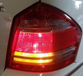 Thumbnail 2: 07-09 MERCEDES BENZ GL320 GL450 GL550 (X164) RIGHT TAILLIGHT BRAKE LIGHT LAMP