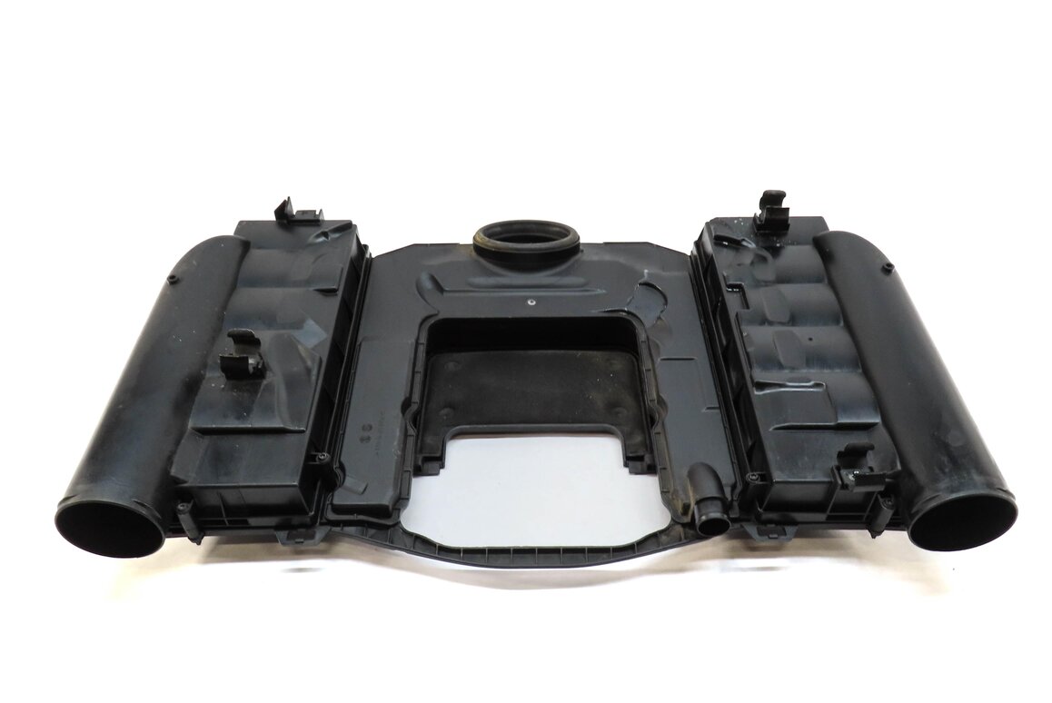 Thumbnail 5: 2007-2012 MERCEDES GL450 GL550 (X164) 4.6L / 5.5L - V8 ENGINE COVER TRIM SET