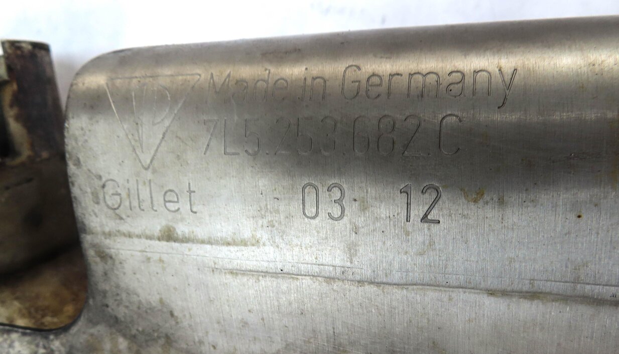 Thumbnail 5: 03-06 PORSCHE CAYENNE 955 4.5L NON-TURBO REAR LEFT RIGHT EXHAUST MUFFLER TIP SET