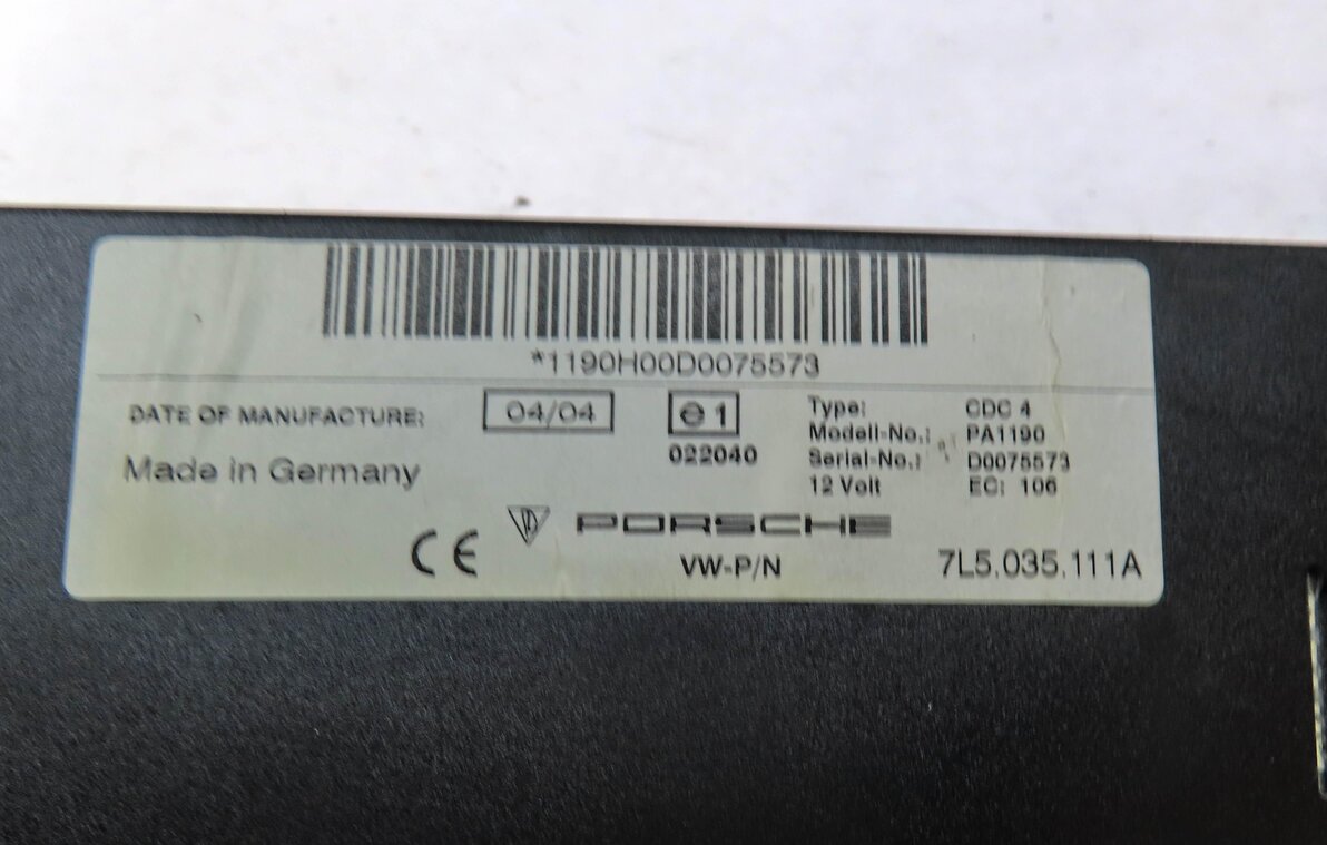 Thumbnail 5: 03-05 PORSCHE BOXSTER 911 CAYENNE (955) RADIO STEREO 6-DISC CD CHANGER w/ MAG