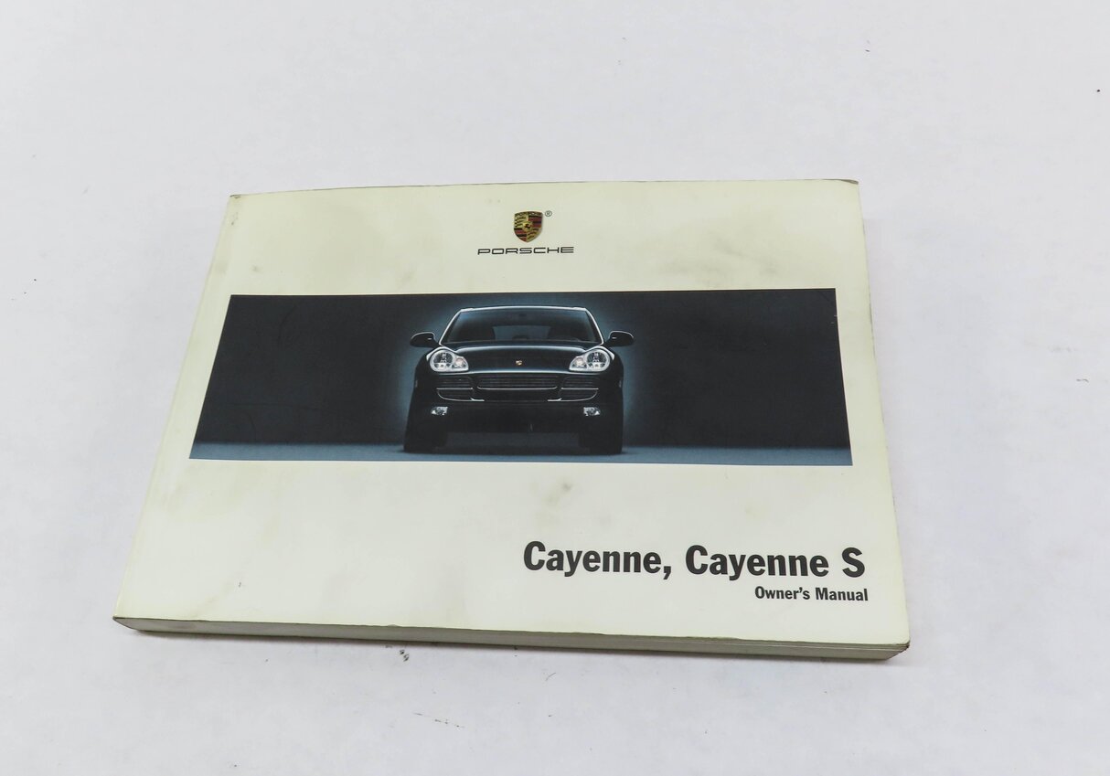 Thumbnail 9: 2004 PORSCHE CAYENNE (955) VEHICLE OWNERS MANUAL SET 6 w/ CARRYING CASE
