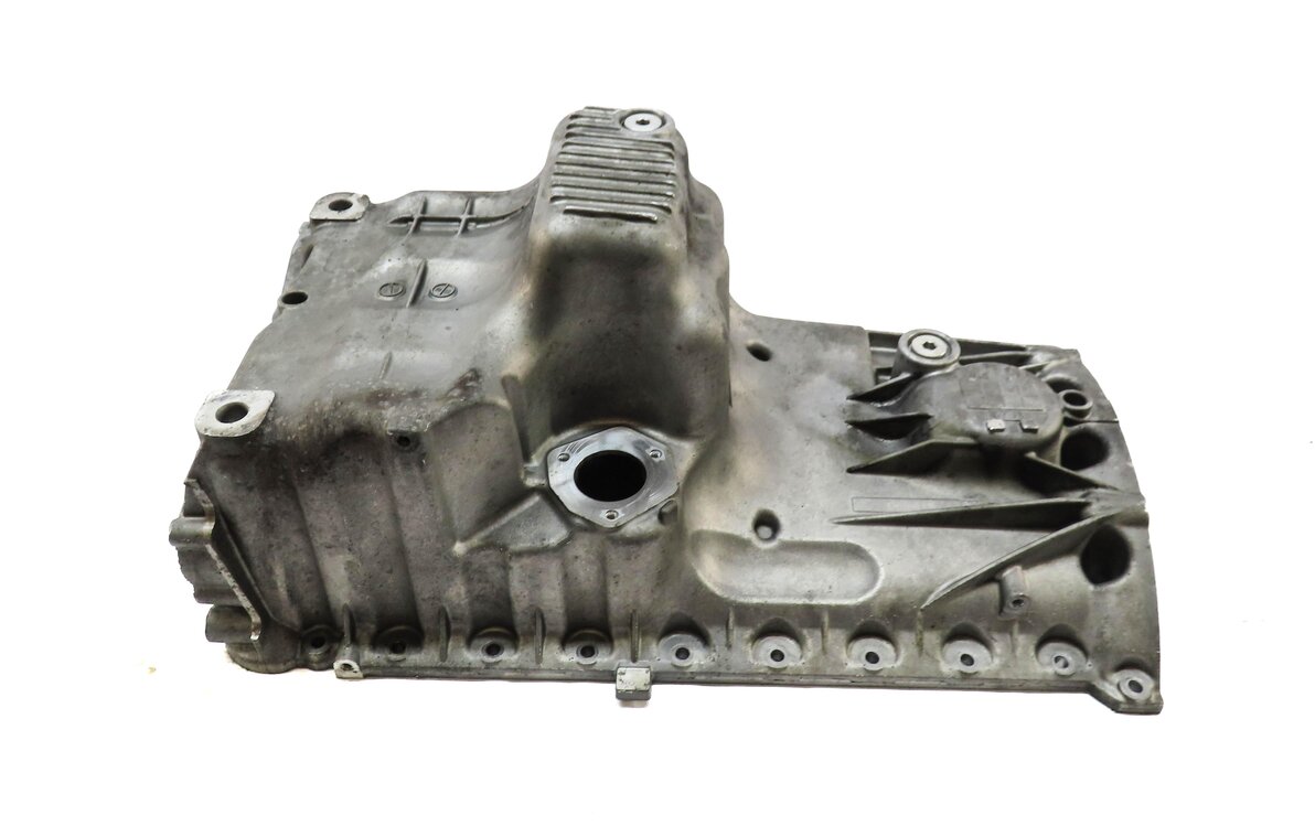 Thumbnail 2: 2003-2006 PORSCHE CAYENNE (955) 4.5L V8 ENGINE - OIL PAN (NON TURBO)