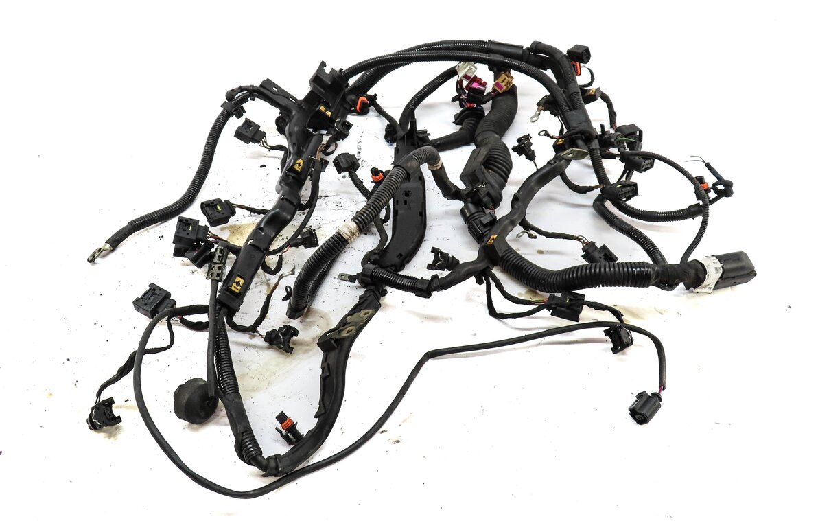 Thumbnail 2: 2004 PORSCHE CAYENNE (955) 4.5L NON-TURBO AUTO AWD ENGINE WIRE WIRING HARNESS