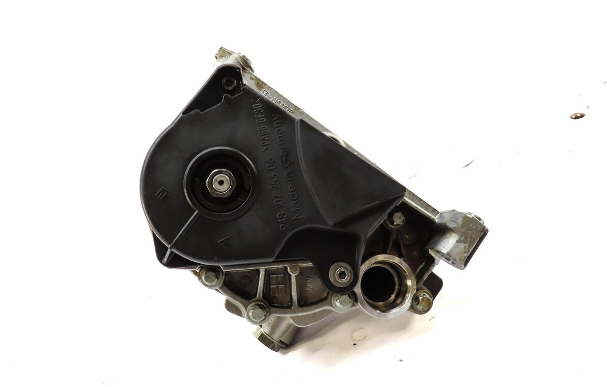 Thumbnail 3: 2004 PORSCHE CAYENNE (955) 4.5L M48 NON-TURBO ENGINE OIL PUMP 94810725306