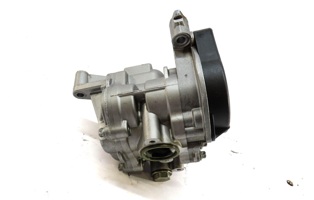 Thumbnail 4: 2004 PORSCHE CAYENNE (955) 4.5L M48 NON-TURBO ENGINE OIL PUMP 94810725306