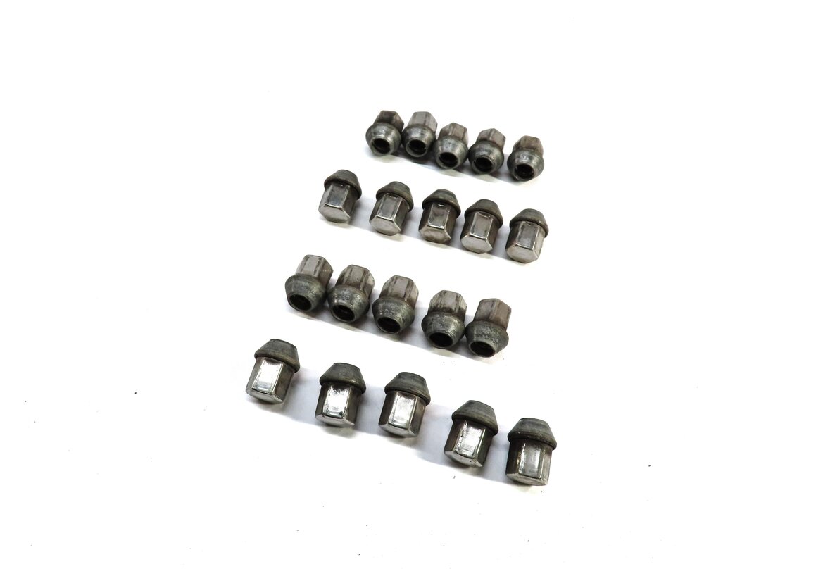 Thumbnail 1: 2008-2020 LAND ROVER LR2 DISCOVERY SPORT RANGE ROVER EVOQUE VALAR LUG NUT SET/20