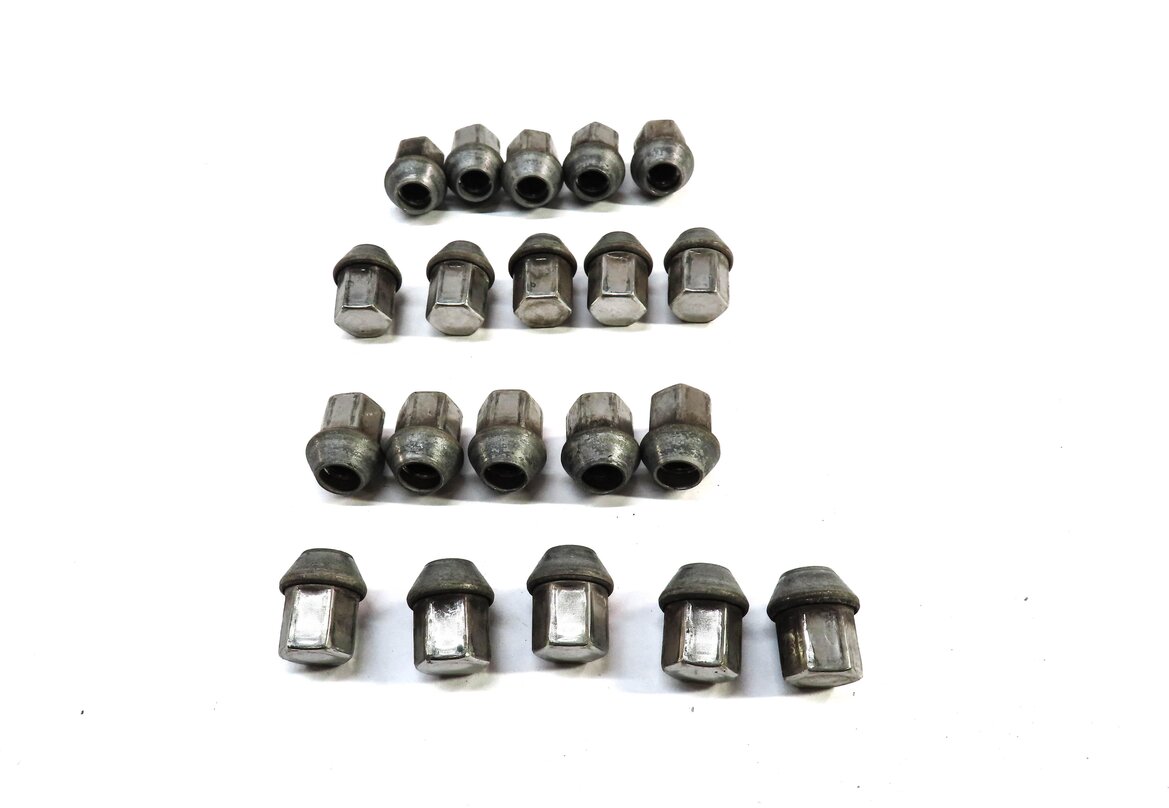 Thumbnail 2: 2008-2020 LAND ROVER LR2 DISCOVERY SPORT RANGE ROVER EVOQUE VALAR LUG NUT SET/20