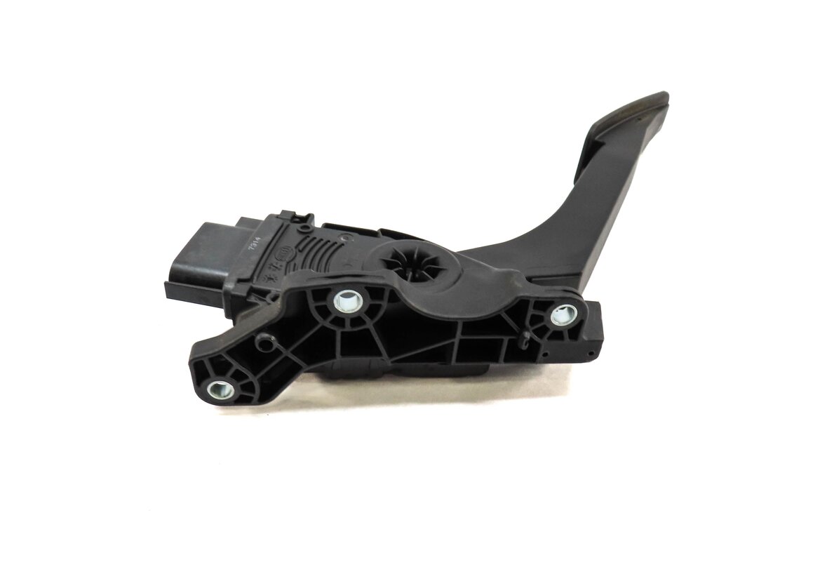 Thumbnail 4: 2015 RANGE ROVER EVOQUE (L538) THROTTLE GAS PEDAL EJ329F836AA