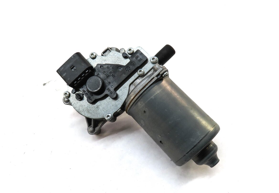 Thumbnail 1: 2012-2019 RANGE ROVER EVOQUE (L538) FRONT WINDSHIELD WIPER MOTOR