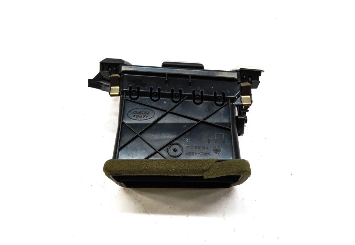Thumbnail 3: 2015 RANGE ROVER EVOQUE L538 FRONT FAR LEFT DRIVER OUTER DASH AC HEATER AIR VENT