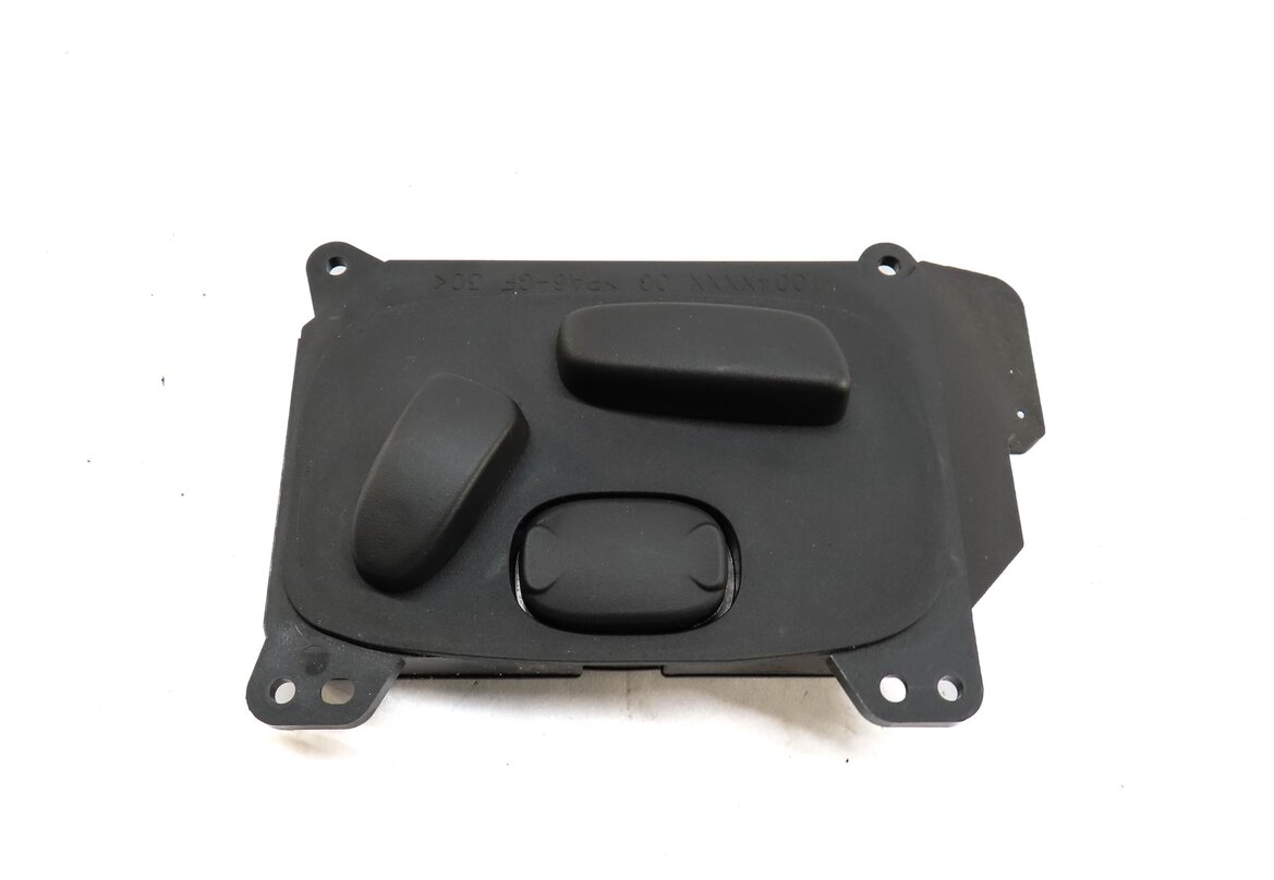 Thumbnail 3: 2015 RANGE ROVER EVOQUE (L538) FRONT LEFT DRIVER SEAT ADJUST SWITCH (BLACK)